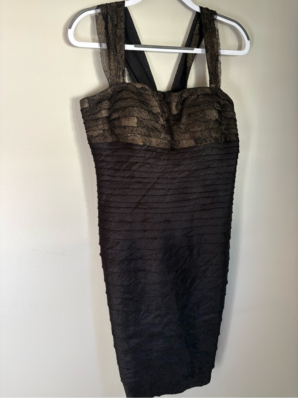 JS Collections Shutter Pleat Tiered Lace Cocktail Dress Black Gold Size 14